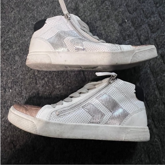 Dolce Vita Zonya Cooper Rose Gold Metallic High Top Sneaker Women’s Size 7.5 - Picture 5 of 5